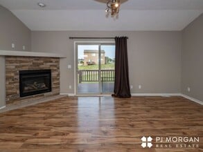 8228 N 147th St in Bennington, NE - Building Photo - Building Photo