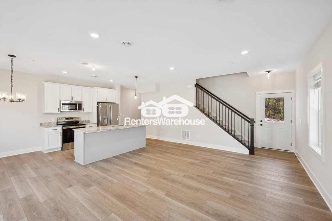 3415 Douglas Dr N in Crystal, MN - Building Photo