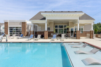 The Villas at Germantown in Memphis, TN - Building Photo - Building Photo