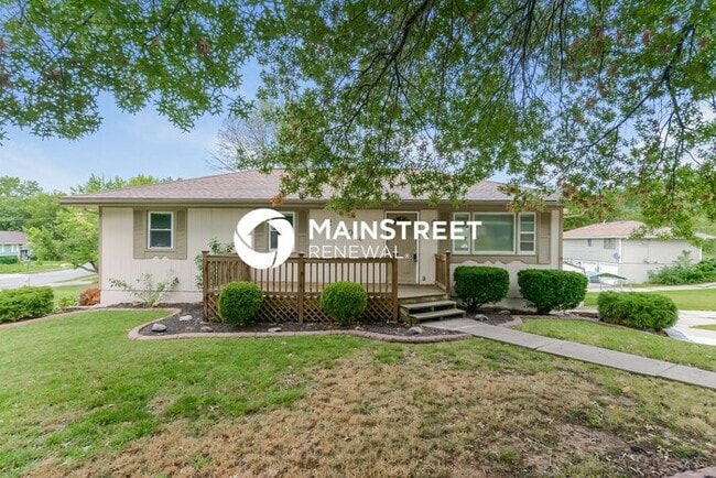 property at 2704 S 16th St