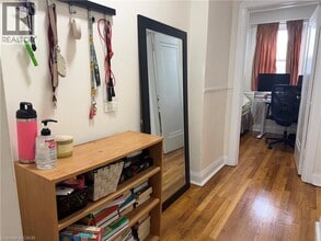 2712 Lake Shore Blvd W in Toronto, ON - Building Photo - Building Photo