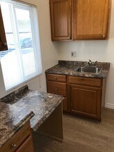 4535 Saturn St, Unit 4535 1/2 in Los Angeles, CA - Building Photo - Building Photo