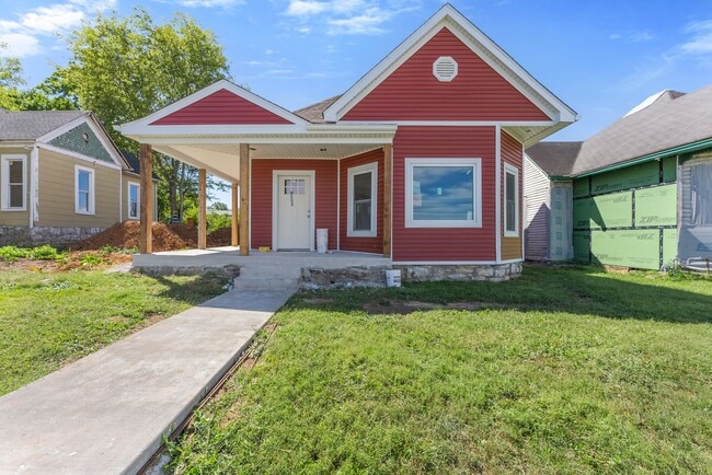 property at 135 W 10th Ave