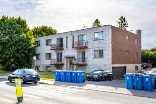 5745 Milan in Brossard, QC - Building Photo