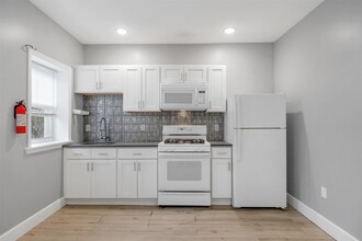 146 Johnston St in Newburgh, NY - Building Photo - Building Photo