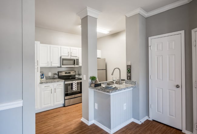 113 W Main St