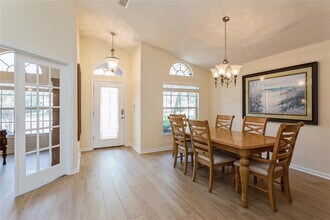 8121 SW Yachtsmans Dr in Stuart, FL - Building Photo - Building Photo