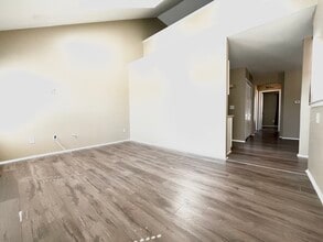 15650 Stone Crossing Dr in Southfield, MI - Building Photo - Building Photo
