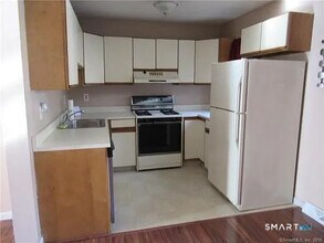 204 New Haven Ave in Derby, CT - Building Photo - Building Photo