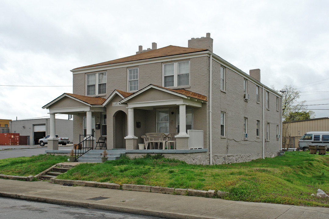 Junior Apartments in Nashville, TN - Building Photo