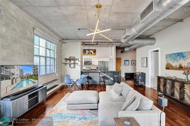 411 NW 1st Ave in Fort Lauderdale, FL - Building Photo - Building Photo