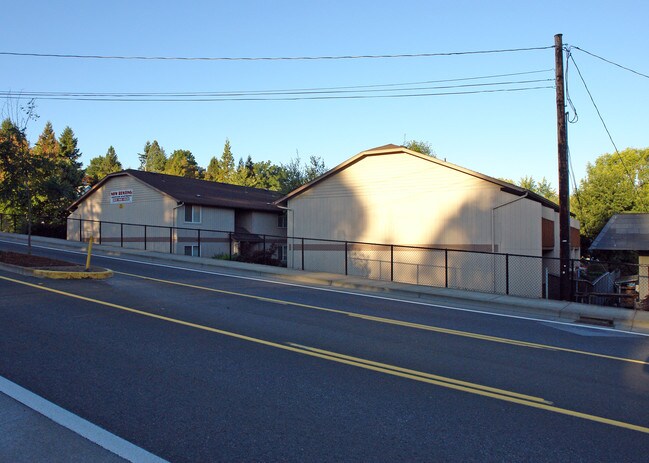 Southside Terrace Apartments in Salem, OR - Building Photo - Building Photo