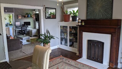 209 Biddle Ave, Unit Apartment # 3 in Pittsburgh, PA - Building Photo - Building Photo