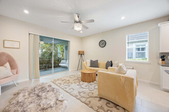 4714 Arboretum Cir in Naples, FL - Foto de edificio - Building Photo