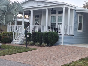 29201 S Jones Loop Rd in Punta Gorda, FL - Building Photo - Building Photo