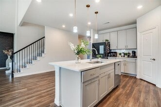 2401 Linto St in Fort Worth, TX - Building Photo - Building Photo