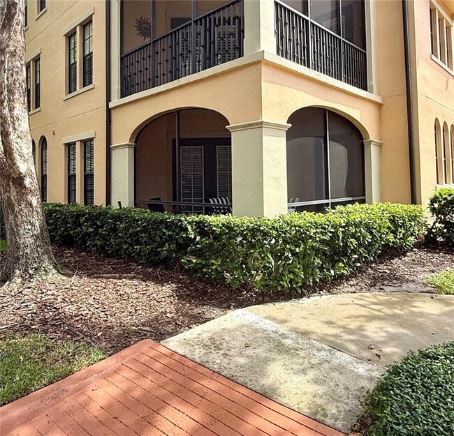 property at 515 Mirasol Cir