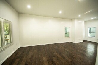 392 Fargo Ave in Buffalo, NY - Building Photo - Building Photo