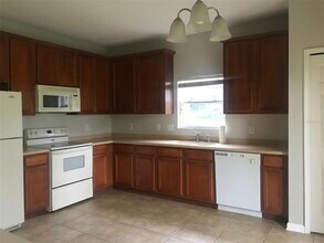 420 Moss View Cir in Orlando, FL - Building Photo - Building Photo