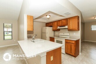 608 Helicon Terrace in Sebastian, FL - Building Photo - Building Photo