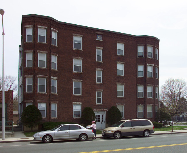 801 Chicopee St in Chicopee, MA - Building Photo - Building Photo