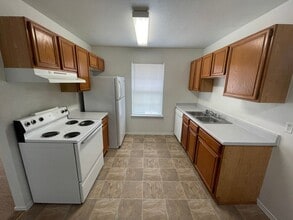 1706 Benttree Dr in Killeen, TX - Building Photo - Building Photo