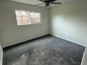 1740 Marigold Ln in Paso Robles, CA - Building Photo - Building Photo