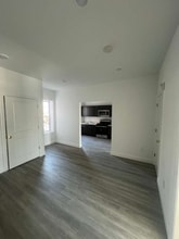 559 Broadway in Newark, NJ - Foto de edificio - Building Photo