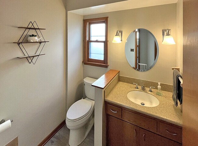 26855 Kopmeier Dr in Pewaukee, WI - Building Photo - Building Photo