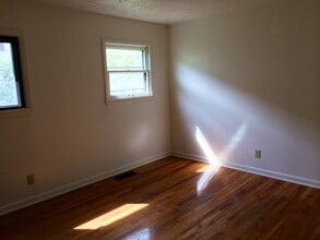 800 W 1st St in Cheney, WA - Building Photo - Building Photo