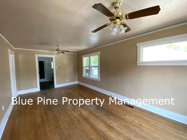 619 S 11th Ave in Pocatello, ID - Building Photo - Building Photo
