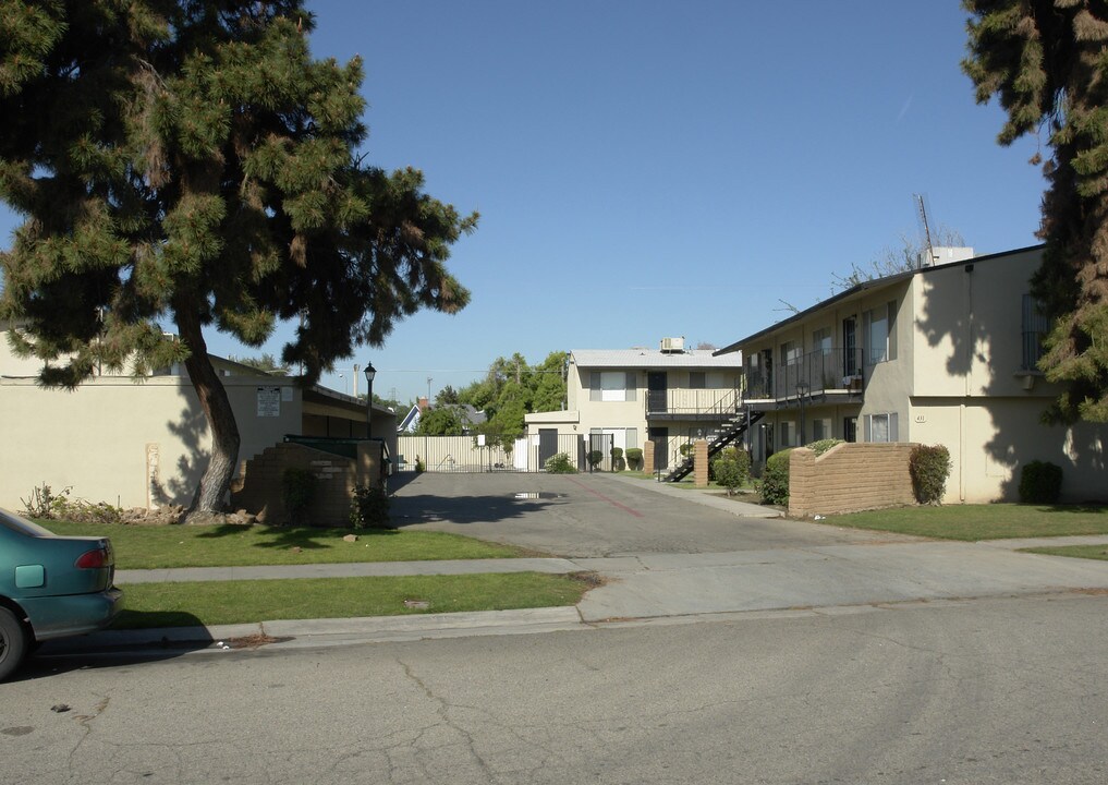 Vista del Loma Apartments in Fresno, CA - Building Photo