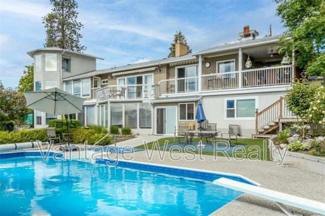 property at 2805 Thacker Dr