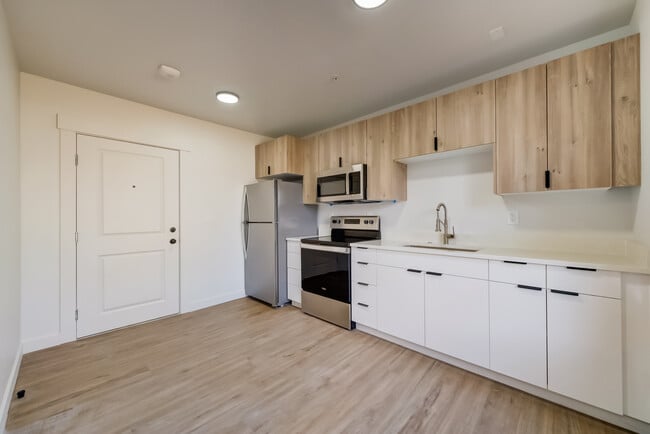 404 E 5600 S in Murray, UT - Building Photo - Building Photo
