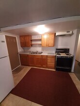 39826 278th Way SE, Unit b in Enumclaw, WA - Foto de edificio - Building Photo