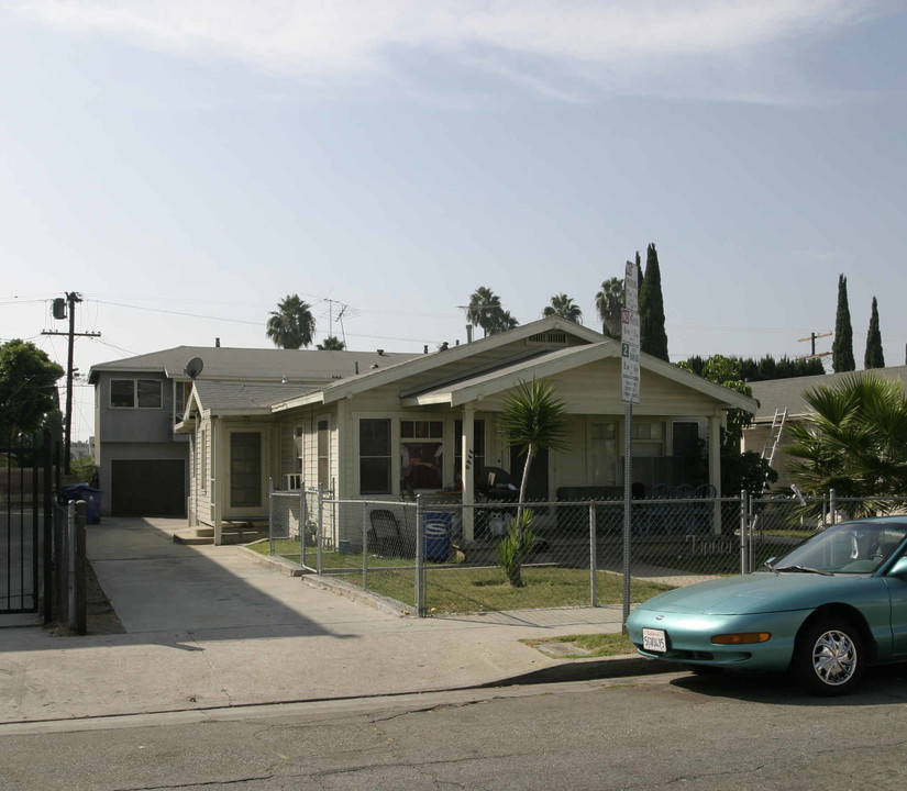 6544 De Longpre Ave in Los Angeles, CA - Building Photo