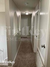 7094 Shady Pine Ct in Jacksonville, FL - Building Photo - Building Photo