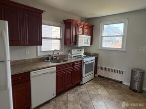 311 Barclay St in Perth Amboy, NJ - Building Photo - Building Photo