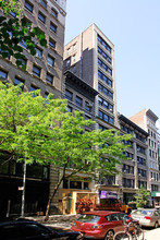 36 W 15th St in New York, NY - Building Photo - Building Photo