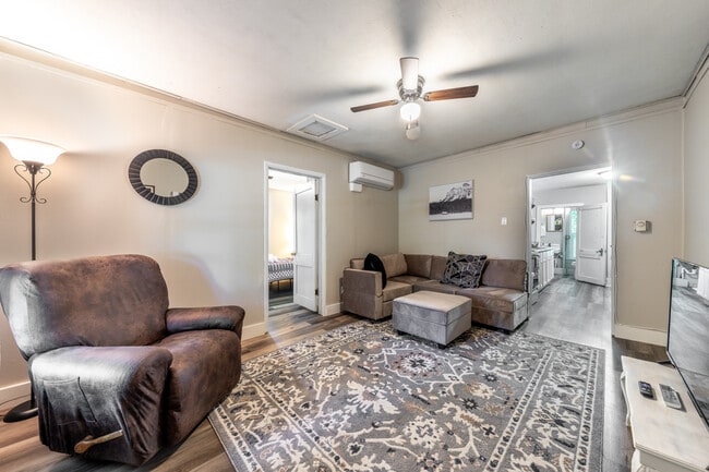 431 Moro St in Manhattan, KS - Building Photo - Building Photo