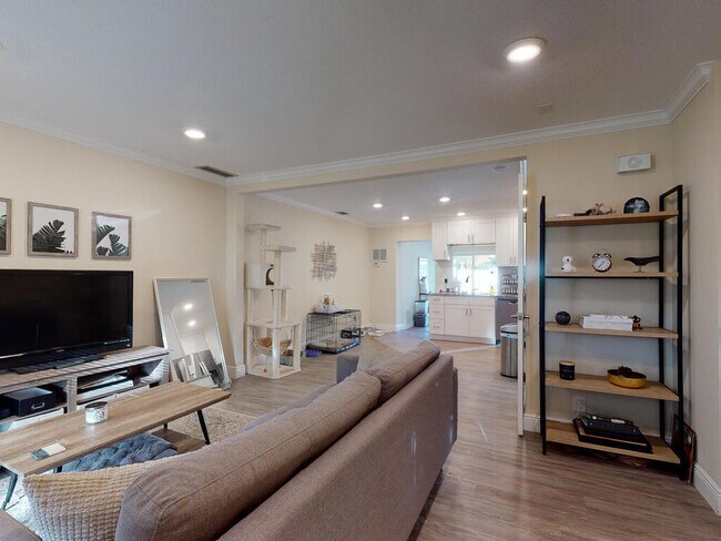 2138 20th Ave in Vero Beach, FL - Building Photo - Building Photo