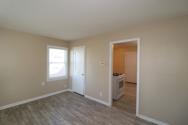 827 N Garfield St in Junction City, KS - Building Photo - Building Photo