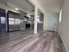 1143 N F St in Stockton, CA - Building Photo - Building Photo