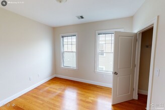 7 Marney St, Unit 3 in Cambridge, MA - Building Photo - Building Photo