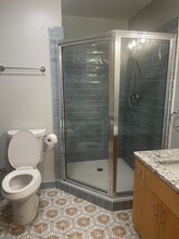 230 W Tazewell St, Unit 105 in Norfolk, VA - Foto de edificio - Building Photo