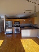 4537 S Drexel Blvd, Unit Drexel Parc Lofts 2bd 2ba in Chicago, IL - Building Photo - Building Photo