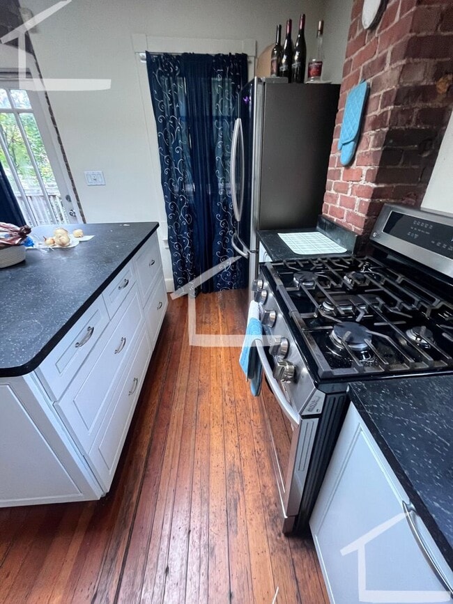 153 Highland St in Boston, MA - Building Photo - Building Photo