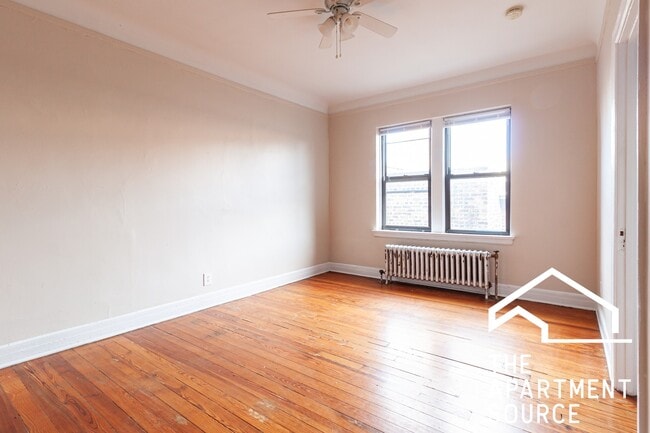 property at 948 W Cuyler Ave