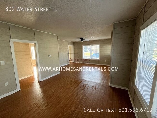802 Water St in North Little Rock, AR - Building Photo - Building Photo