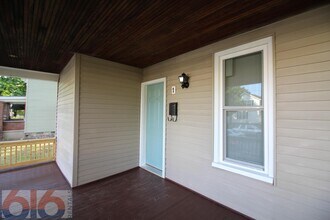 116 Gold Ave SW in Grand Rapids, MI - Foto de edificio - Building Photo